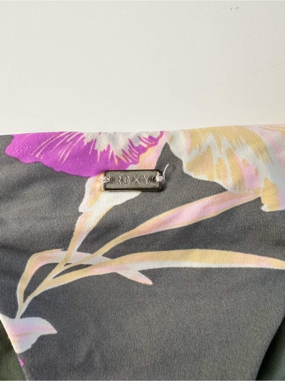 Roxy floral thong bikini bottoms sz medium M - Picture 4 of 4